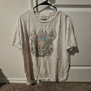 Def Leppard T Shirt XL Band Tee 2022 Skull Graphic Rock Concert Men's